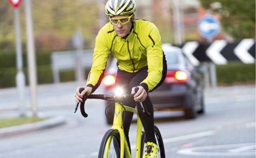 What is the evidence that wearing hi-vis clothing makes you a safer cyclist?