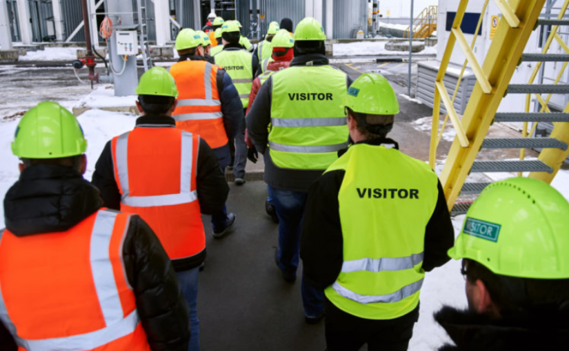 What to consider when choosing safety clothing & equipment