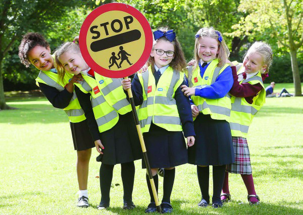 Some tips to ensure students arrive at school safely as days get darker